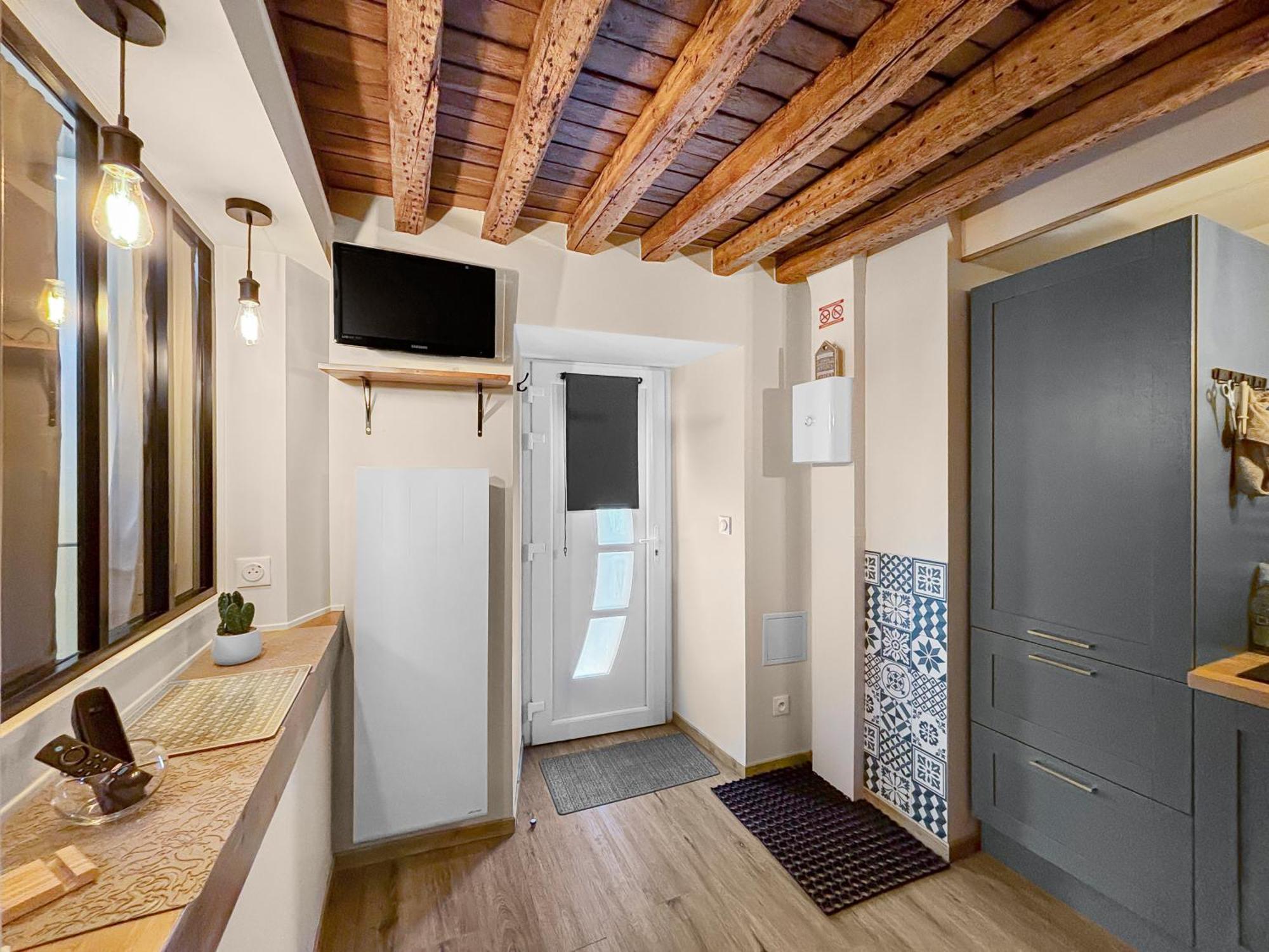 Duplex Cosy Avec Netflix & Amazon Prime Apartment Beauvais Ngoại thất bức ảnh